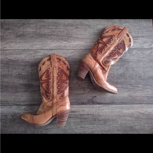 Women's Vintage Miss Capezio
Butterfly Cowgirl Boots Size 7.5